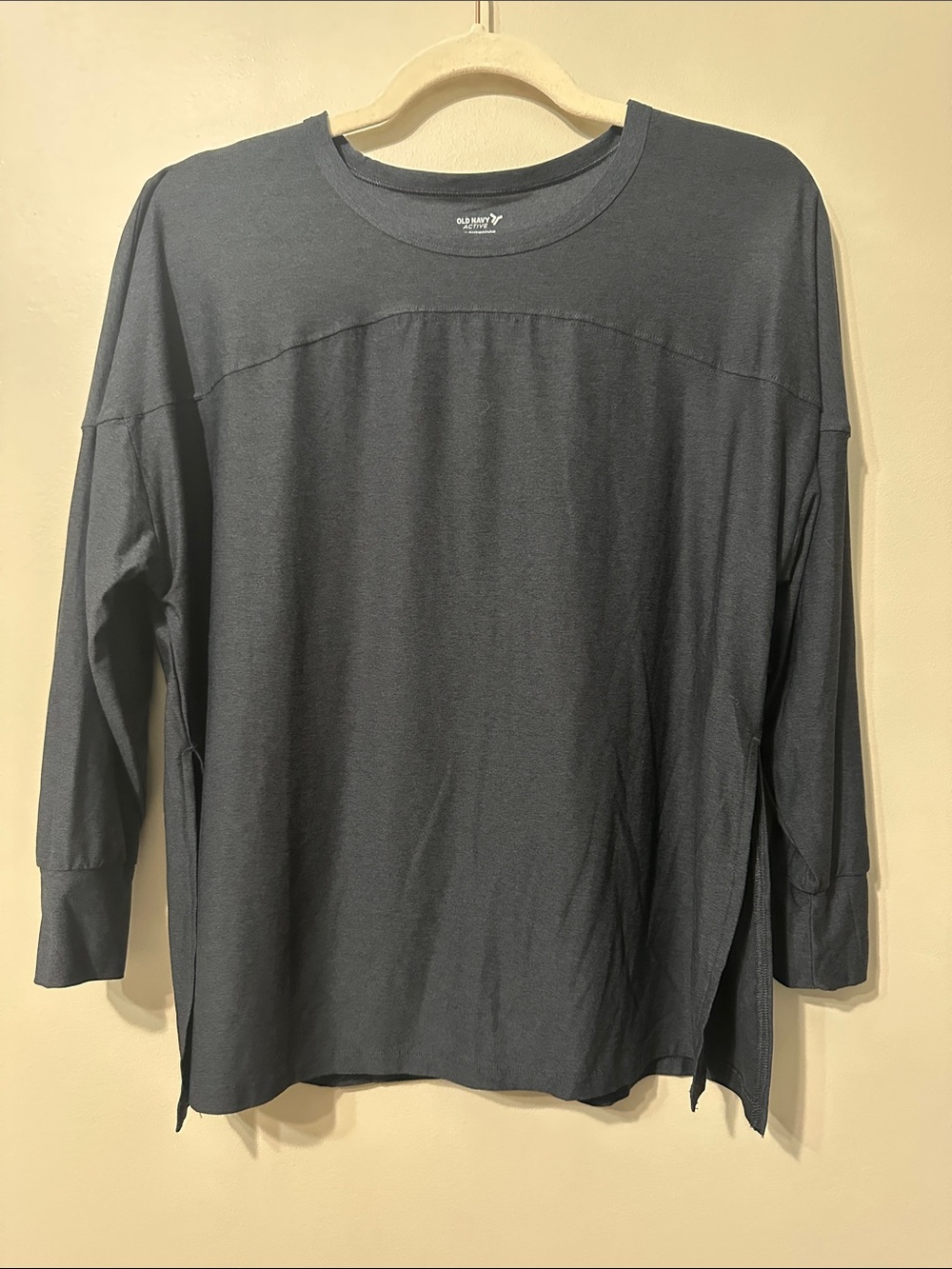 Old Navy Active CloudMotion Women's Long-Sleeve Tee - Charcoal Gray